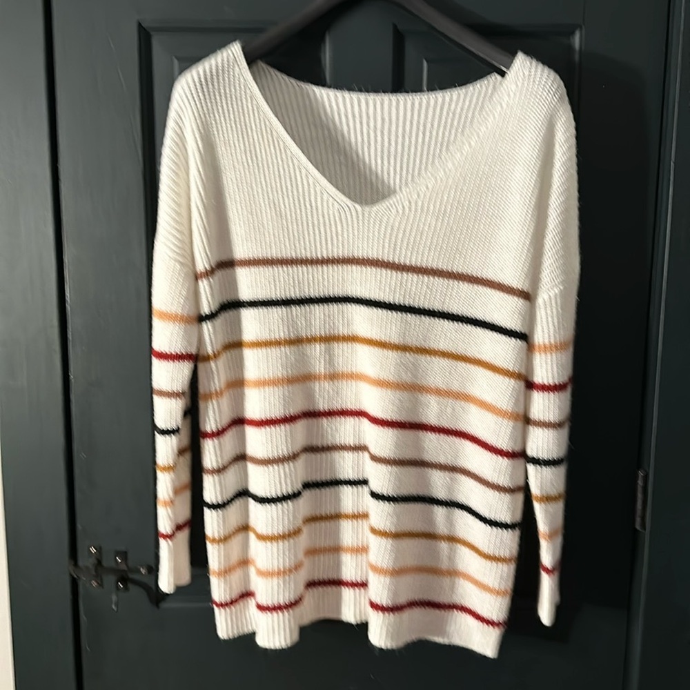 Amazon brand vneck sweater oversized size XL
